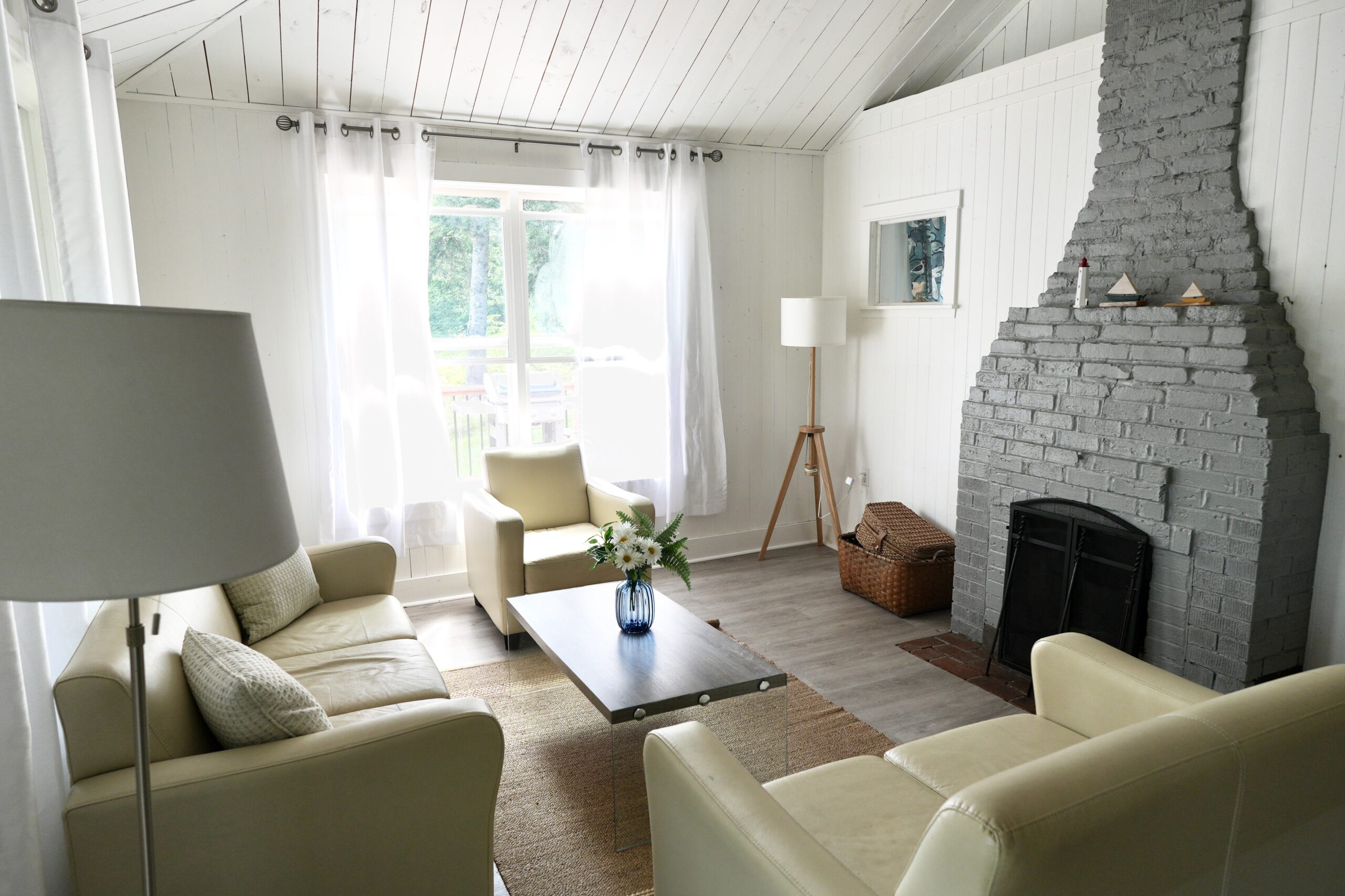 Interior - Living Room with chimney